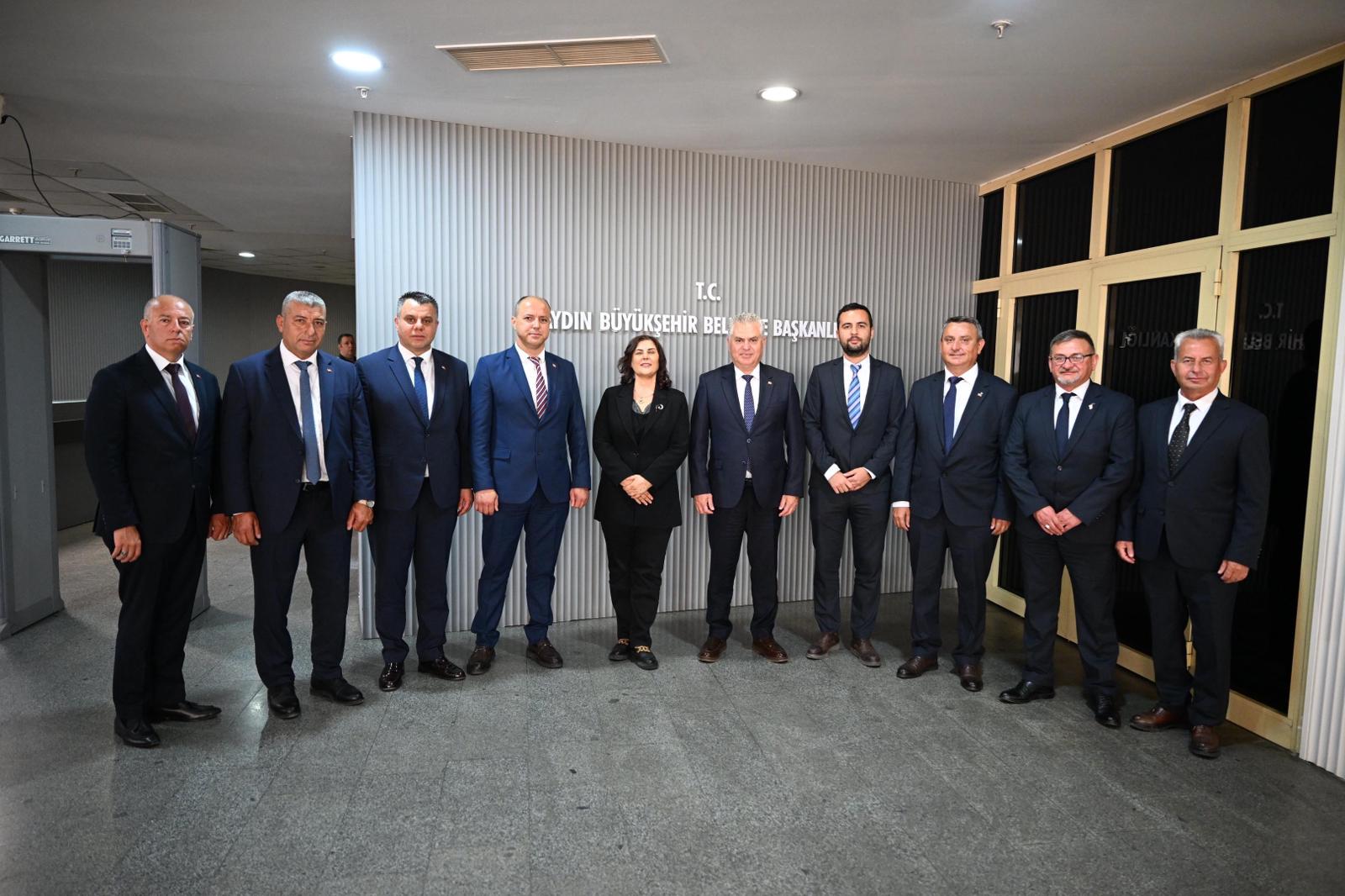 BAŞKAN ÇERÇİOĞLU’NA KUŞADASI ŞOFÖRLER VE OTOMOBİLCİLER ESNAF ODASI’NDAN ZİYARET