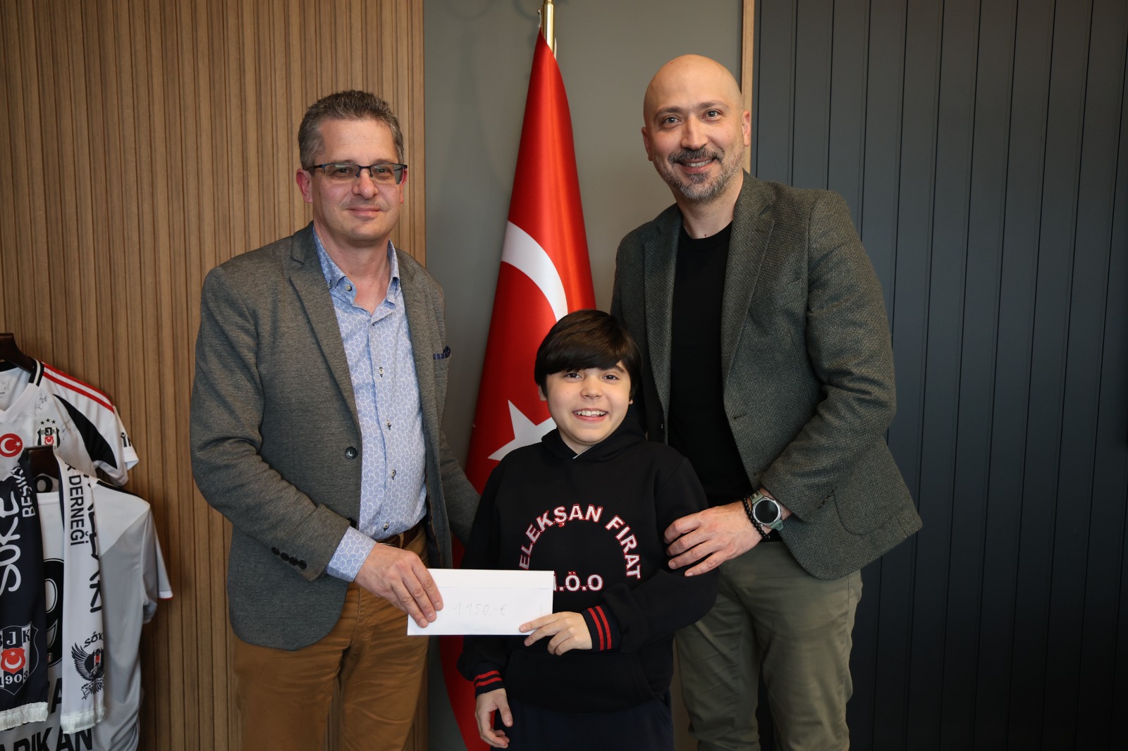 Söke’nin Kardeş Şehri Schönebeck’ten Mert Özkaya’ya Anlamlı Destek