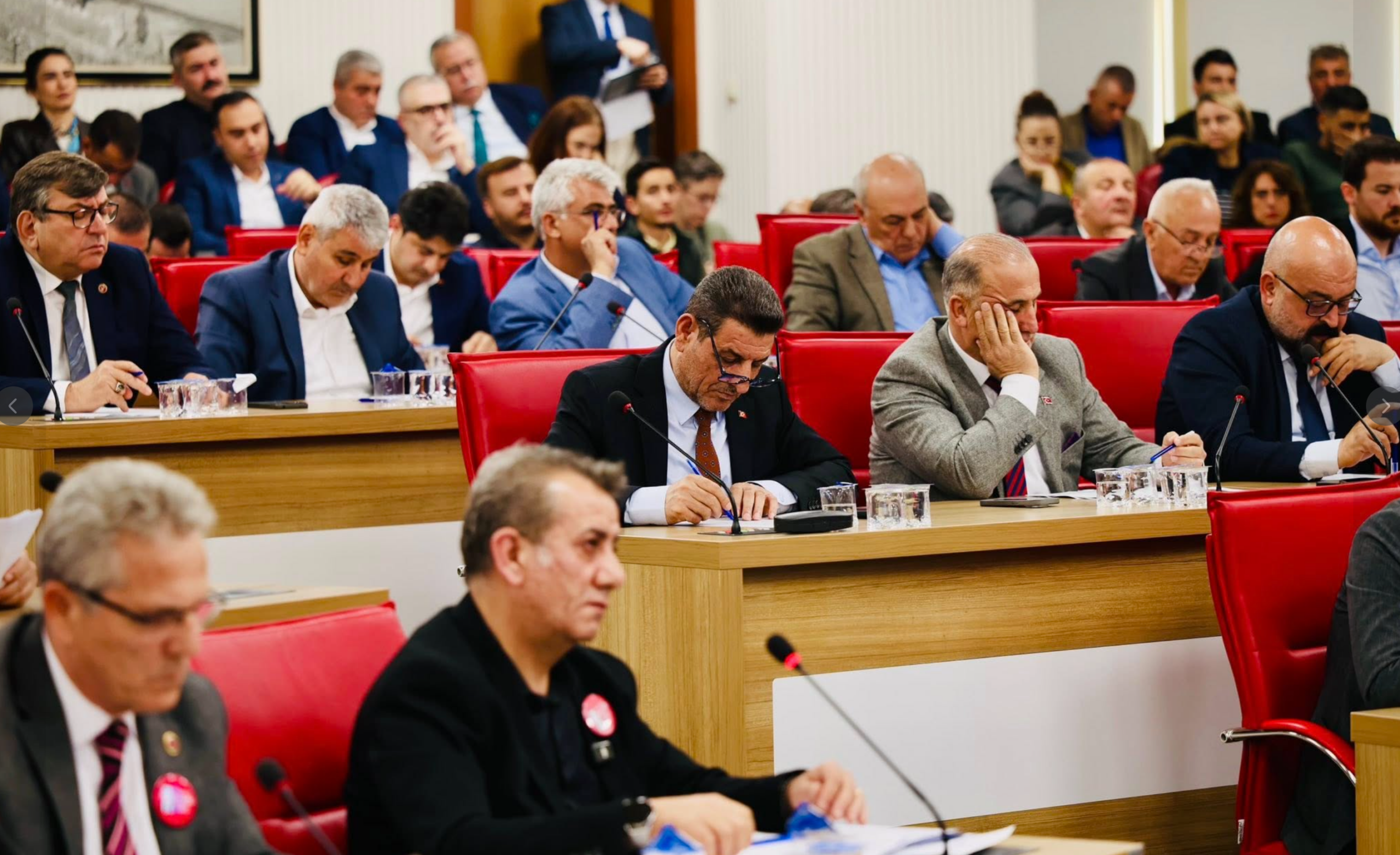 CHP’ye Mecliste Soğuk Duş: “7” Dediler, Karar “9” Oldu