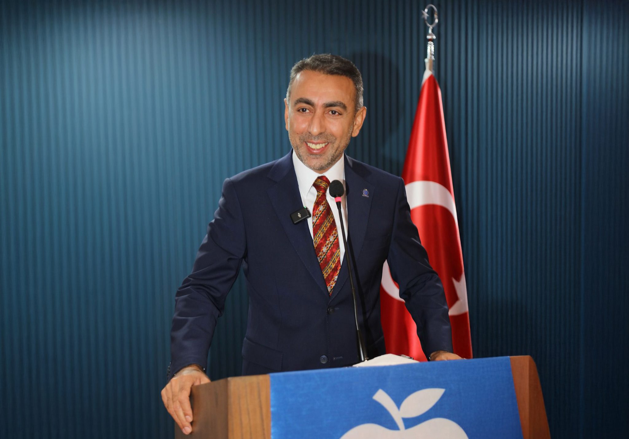 Dost Parti İlk Genel Kurulunu Yoğun Katılımla Gerçekleştirdi