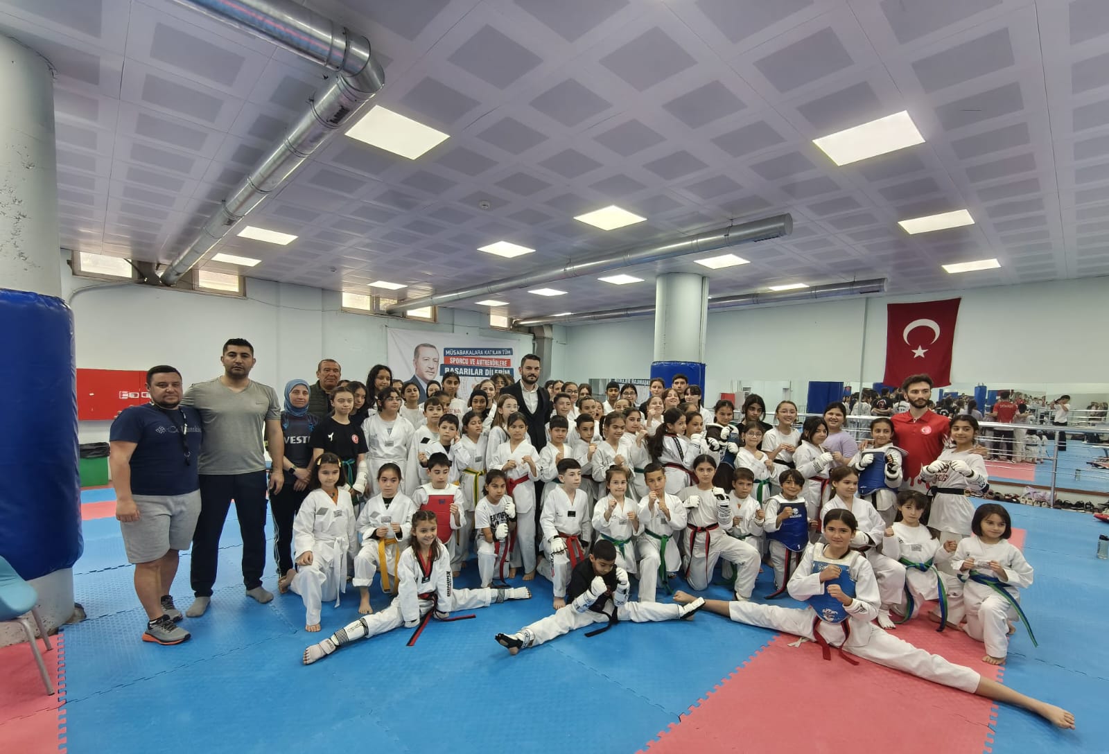 Başkan Özsu’dan Şampiyona Öncesi Anlamlı Ziyaret ve Ortak Antrenman