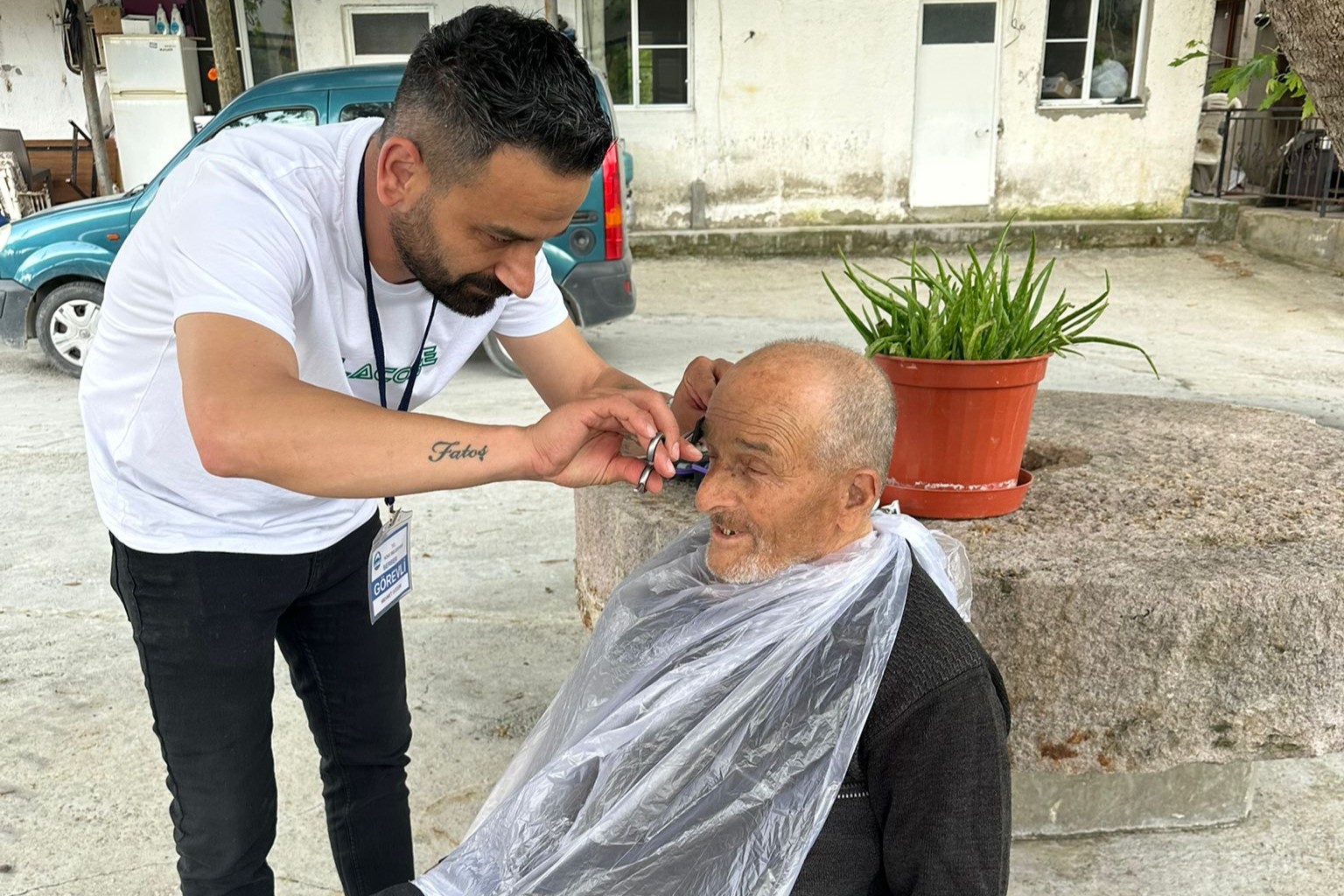 BAŞKAN ARIKAN, BAYRAM ÖNCESİ MUTLU ETTİ