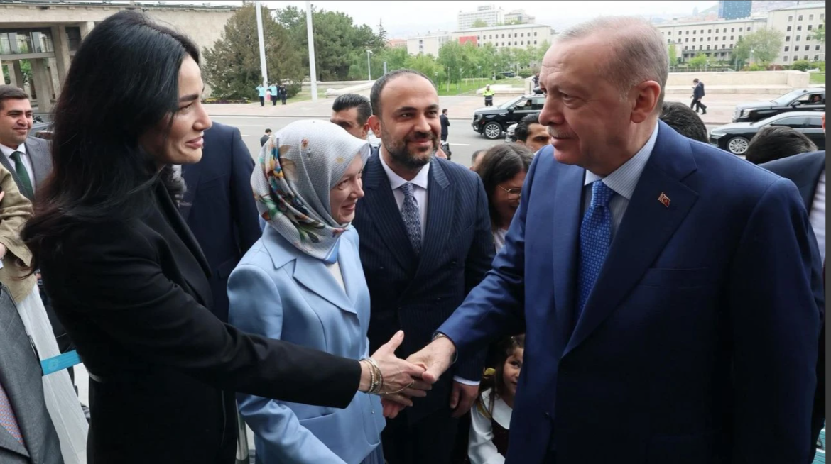 Erdoğan ile fotoğrafını paylaşan Seda Sarıbaş’tan “kararlılık” mesajı