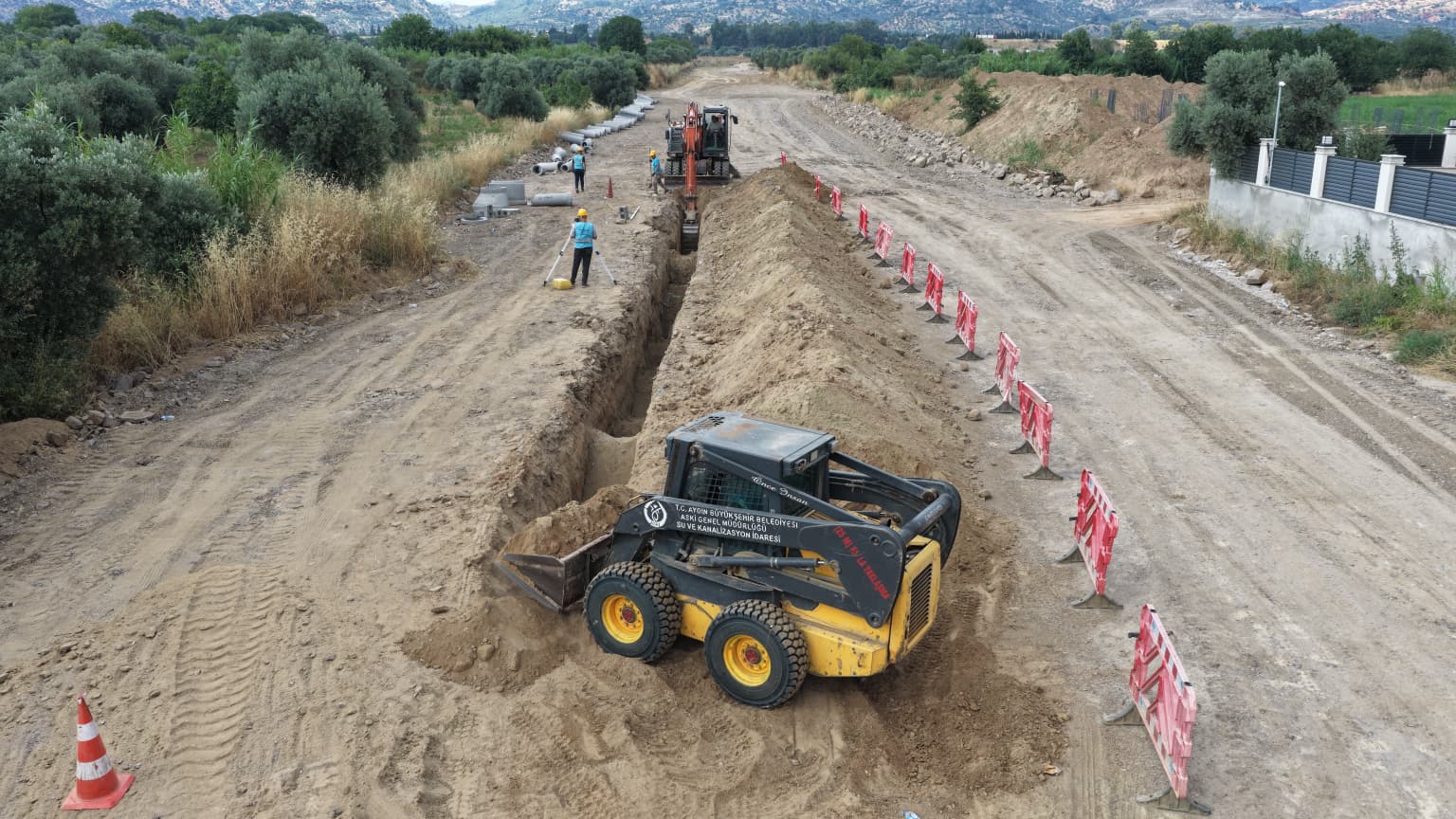 BAŞKAN ÇERÇİOĞLU’NDAN EFELER’DE ALTYAPI YATIRIMI