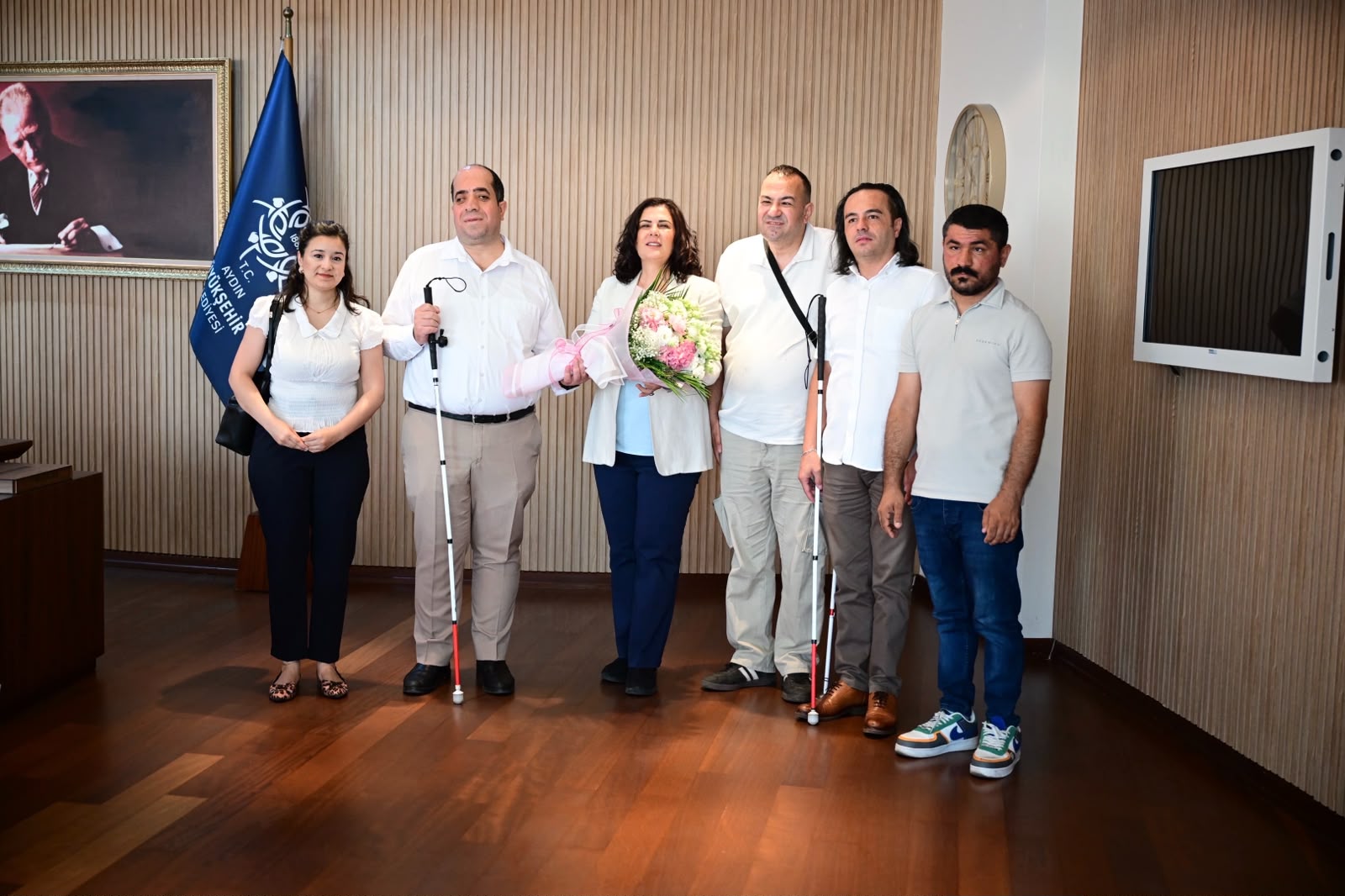 BAŞKAN ÇERÇİOĞLU’NA ALTI NOKTA KÖRLER DERNEĞİ AYDIN ŞUBE BAŞKANI BAYRAM ÖZEN VE DERNEK ÜYELERİNDEN ZİYARET