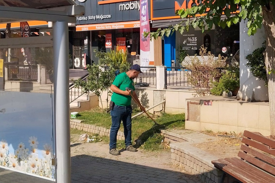 EFELER BELEDİYESİ’NDEN KESİNTİSİZ ÇEVRE MESAİSİ