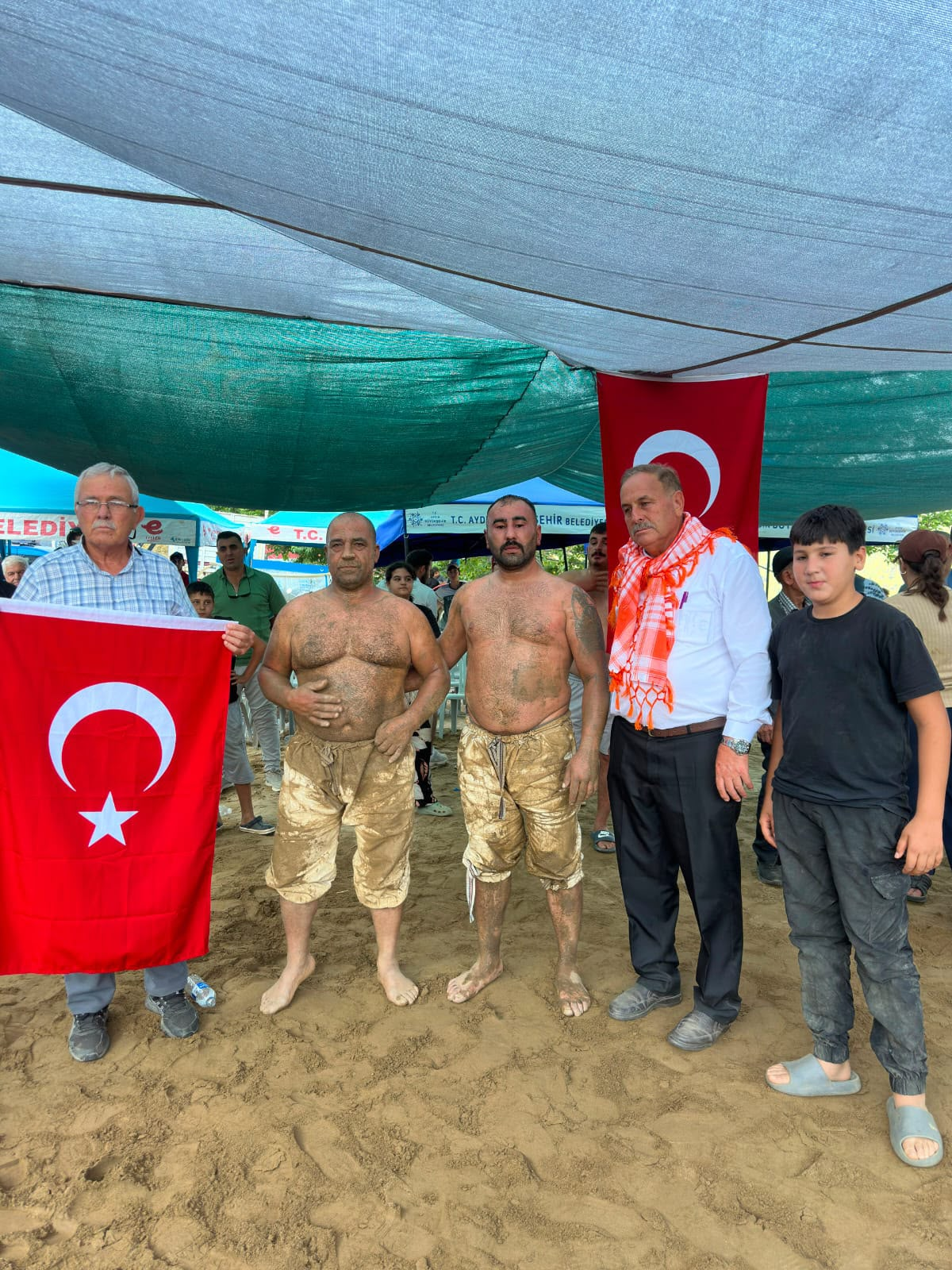 Baş Pehlivan Barış Boz’dan Tarihi Başarı