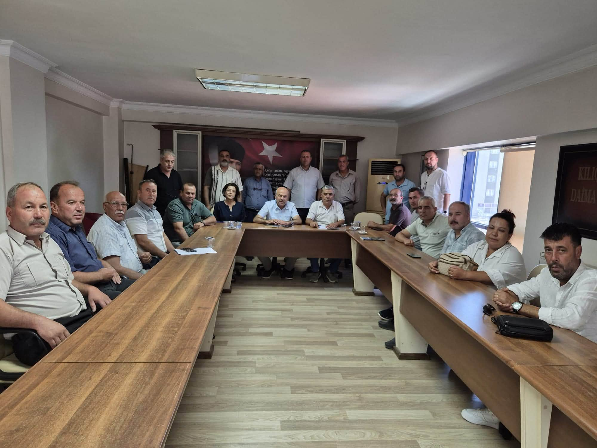 Muhtarlar AK Parti Söke Teşkilatıyla Bir Araya Geldi