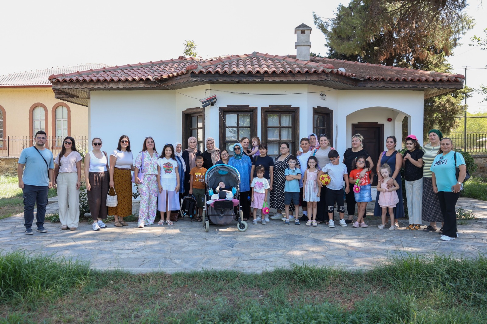 EFELER’İN ÖZEL ÖĞRENCİLERİNDEN ANLAMLI ZİYARET