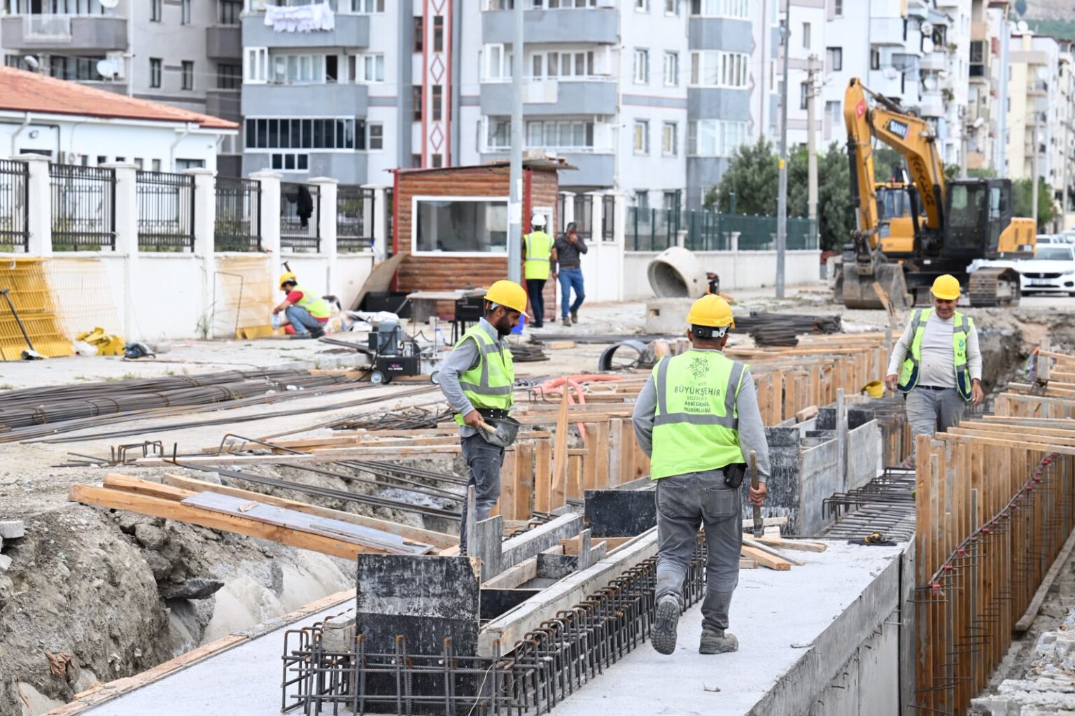 Söke’de altyapı yatırımı: Halil Öcal Caddesi’ne 21 milyon liralık yağmur suyu hattı
