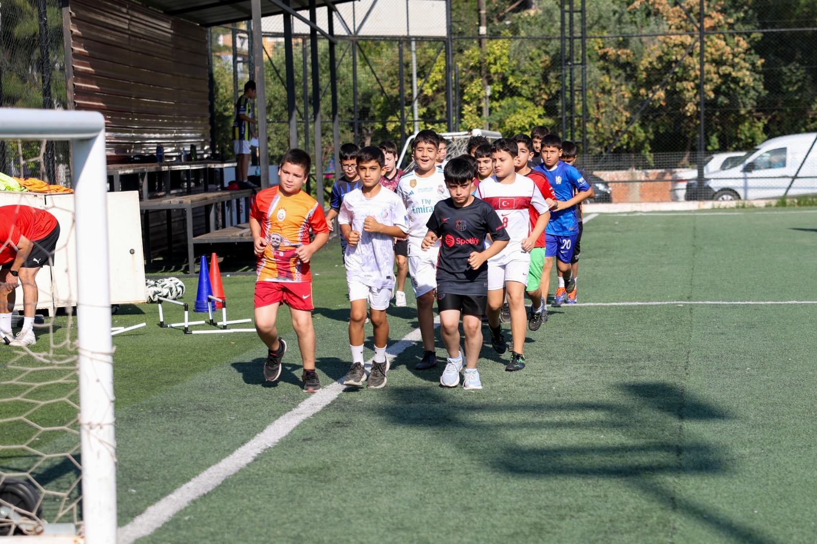 BAŞKAN ANIL YETİŞKİN’İN SPOR HAMLESİYE GELECEĞİN YILDIZLARI EFELER’DE YETİŞİYOR