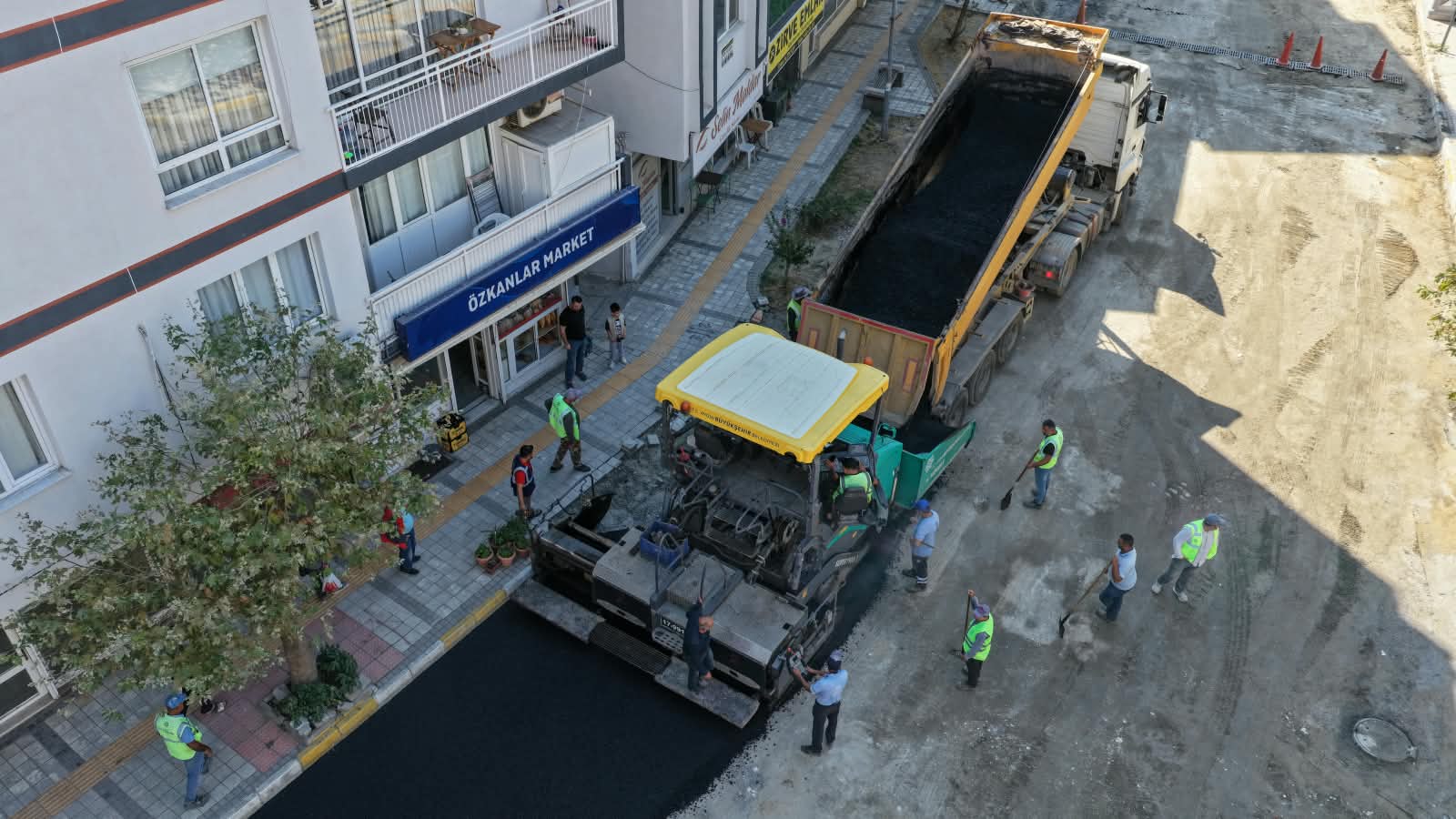 BAŞKAN ÇERÇİOĞLU SÖKE’DE YATIRIM VE PROJELERİNİ SÜRDÜRÜYOR