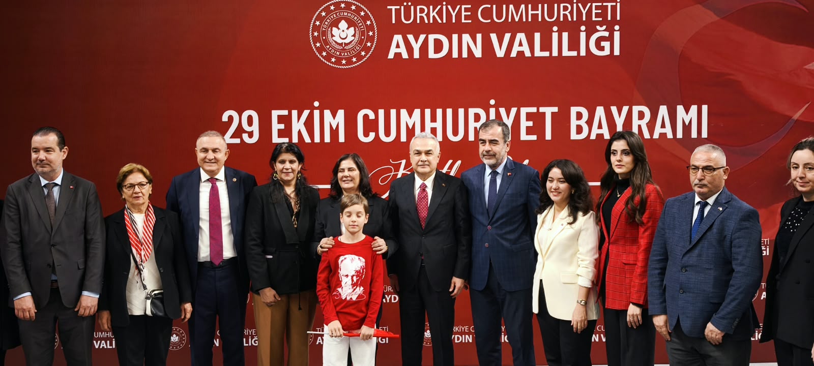 Aydın’da Cumhuriyet Bayramı Coşkusu Spor ve Etkinlik Merkezi’ne Sığmadı